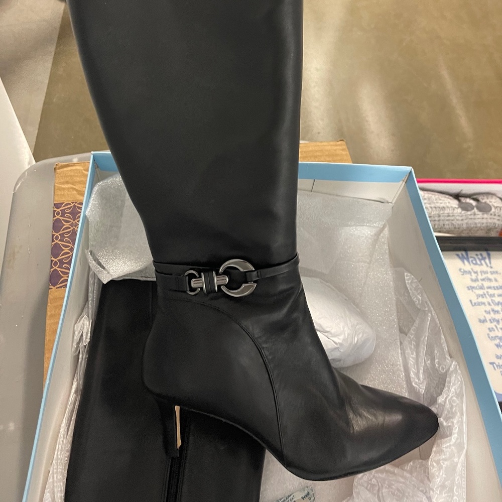 Antonio Melani black boots